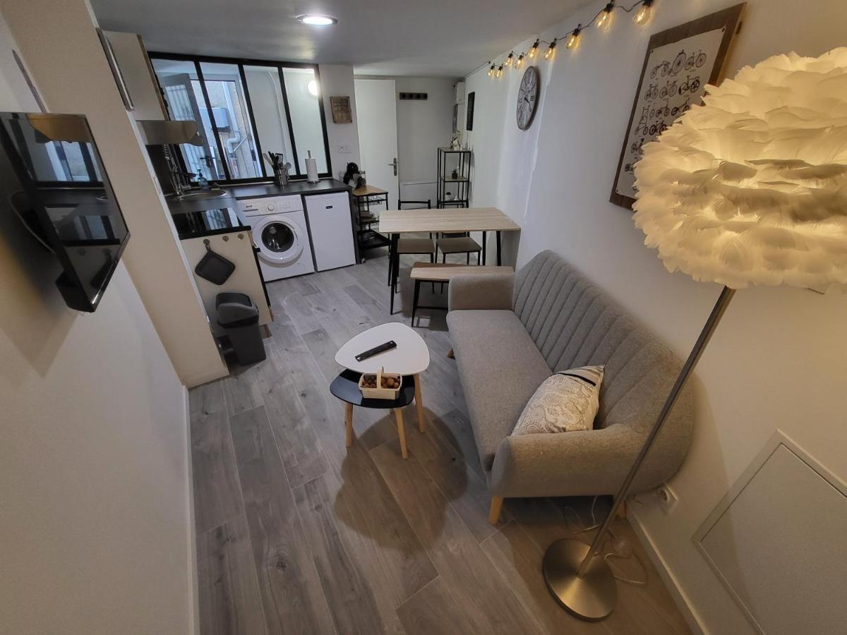 Superbe Appartement T2 Centre Historique La Souterraine Bagian luar foto
